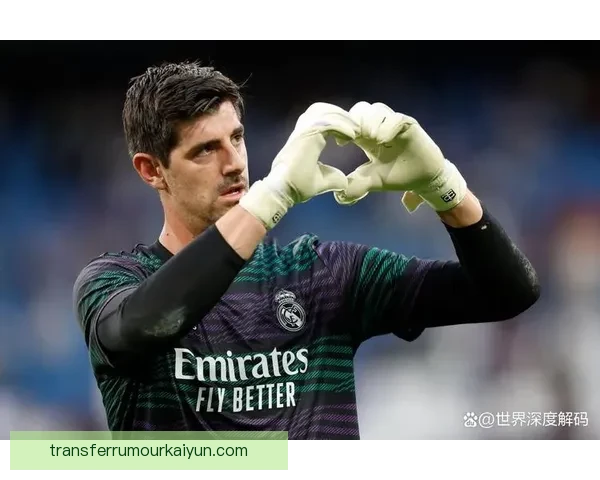 西甲最佳门将荣膺年度最佳，超凡实力引发媒体热议，表现亮眼